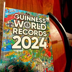 New The Guiness Book of World Records 2025 (Hardcover)